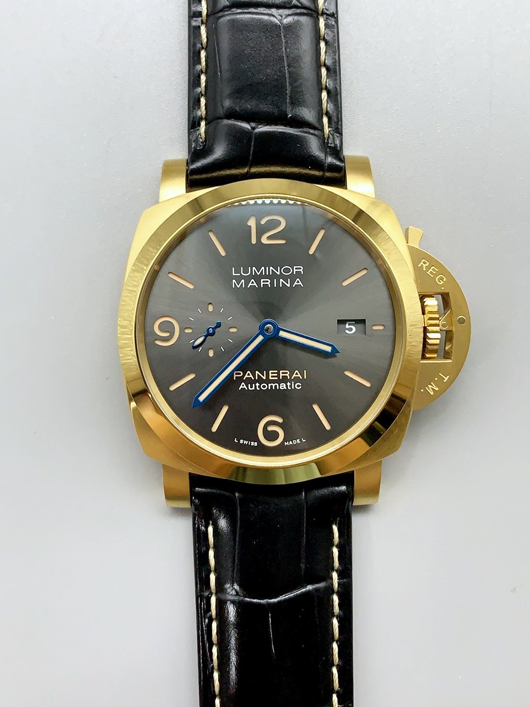 1月11日-324.jpg Panerai Luminor Marina PAM1115 44MM Yellow Gold (1:1Super Clone) - Image 1