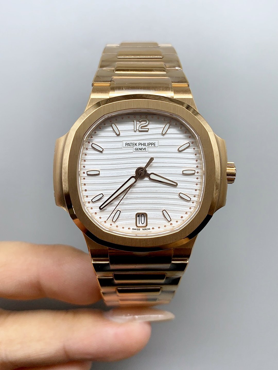 1月19日-221.jpg Patek Philippe Nautilus 7118R 35MM 1:1 Rose Gold White Dial (1:1Super Clone) - Image 1