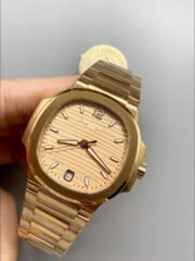 Patek Philippe Nautilus 7118/1200R-010 35MM Rose Gold(1:1 Super Clone) - Image 2