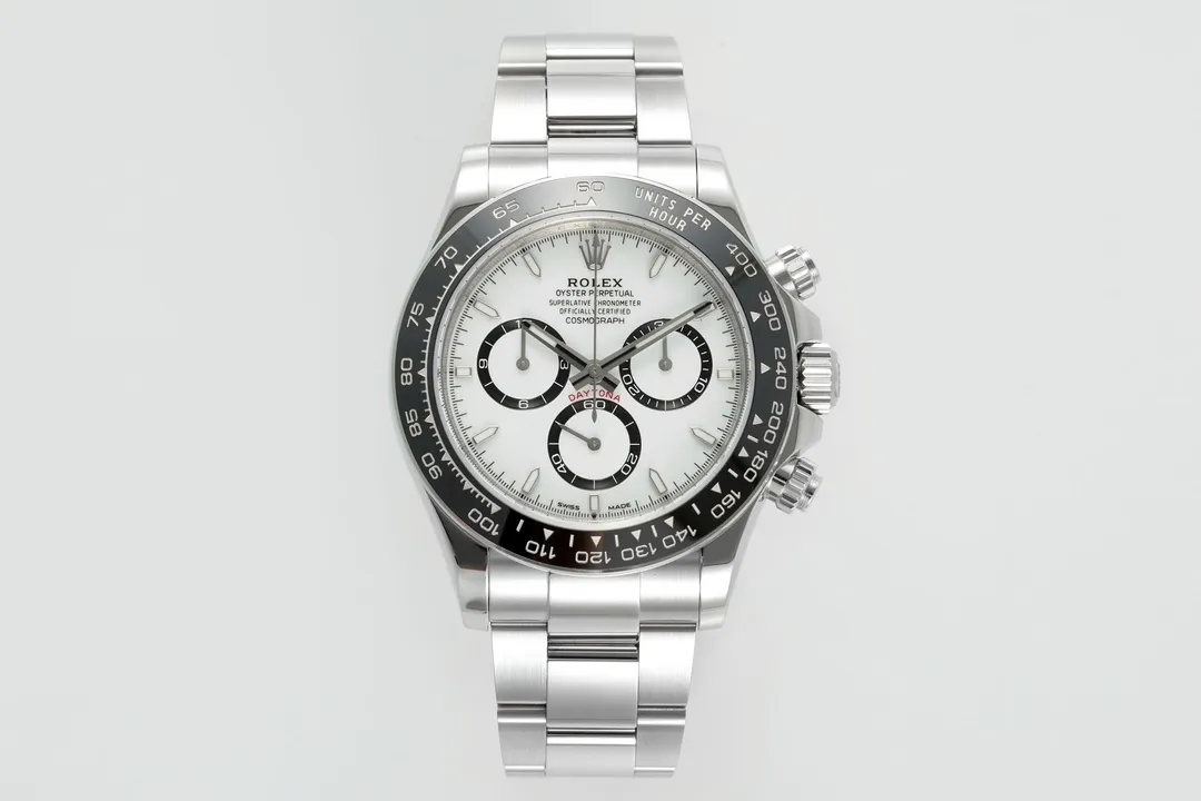 src_0-196.webp Rolex Daytona M126500LN Watch – Silver, Chronograph Style - Image 1