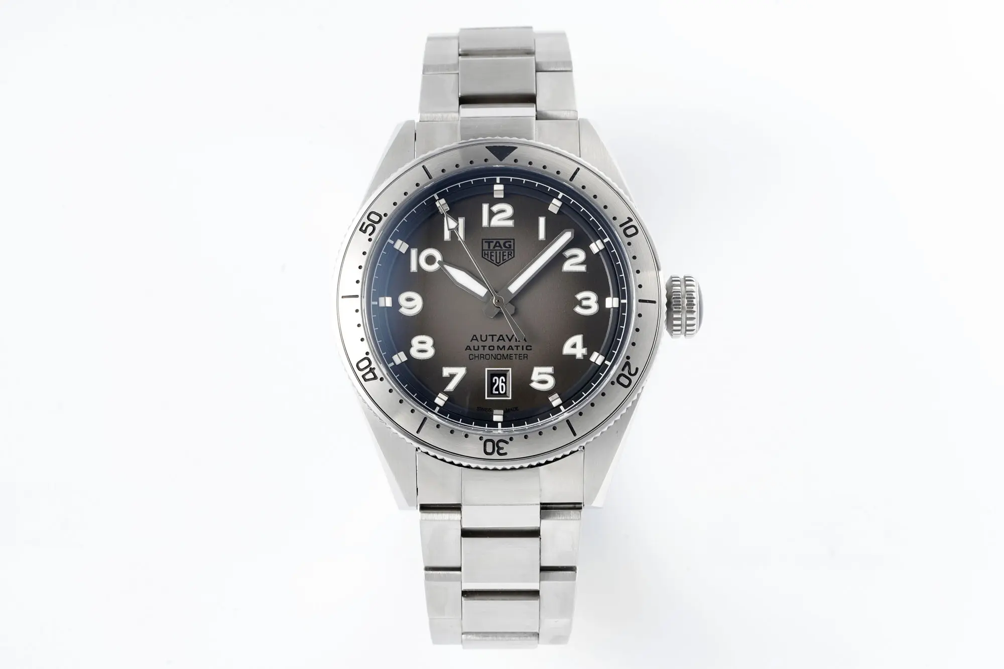 TAG Heuer – Silver Stainless Steel, Grey Dial, Dress & Casual Style, 100m Waterproof, SW200 Movement, Premium