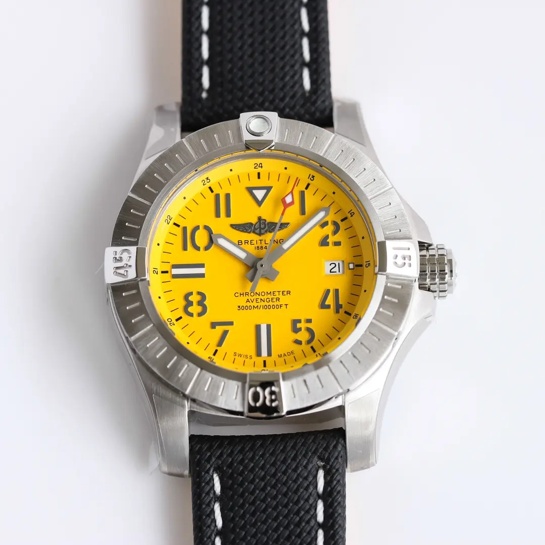 src_0-359.webp Breitling Avenger Automatic 45 Seawolf Yellow - Image 1