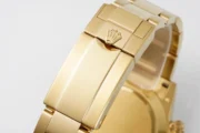 Rolex Daytona 4130 – Gold with Green Dial - Image 8