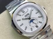 Patek Philippe Nautilus Annual Calendar 5726 - Image 2