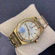 Audemars Piguet Royal oak 18K gold 67650 33mm 1:1 Superclone - Image 2